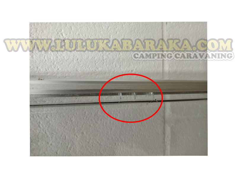 Cristal compatible Ventana Dometic 700x350 (RASTRO)