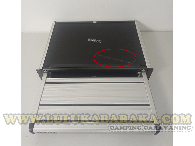Escalón manual 400 Slide Out Thule (RASTRO)