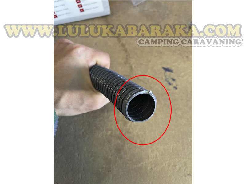 Manguera gris 25mm (rollo 30 metros) (RASTRO)