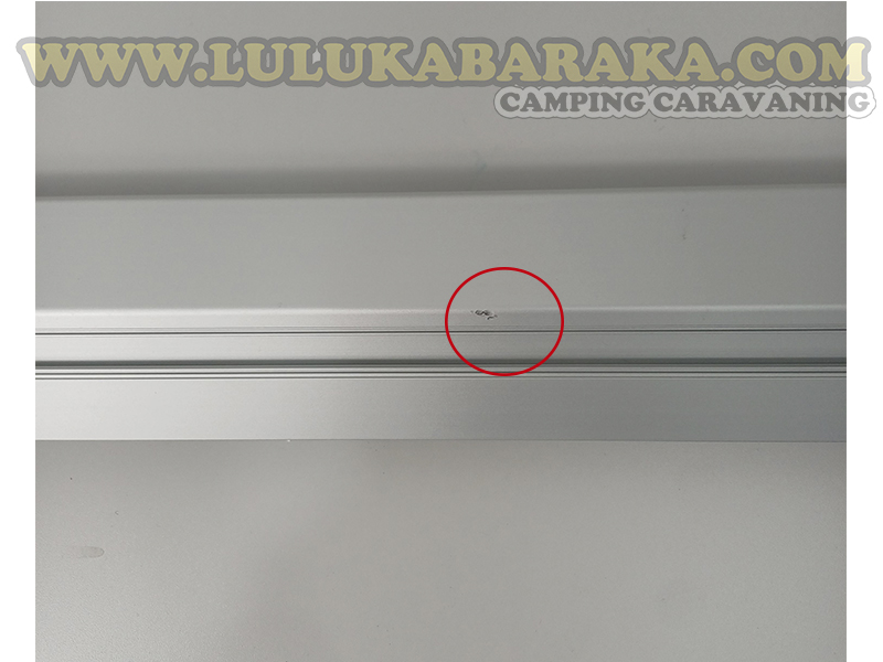 Perfil altillo aluminio con ranura Led 2,10m. Plata Mate (RASTRO)