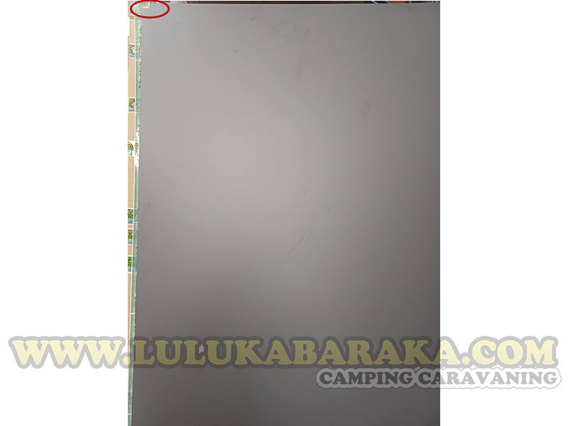 Tablero chopo HPL 16 mm Antracita (recogido en Lulukabaraka) (RASTRO)