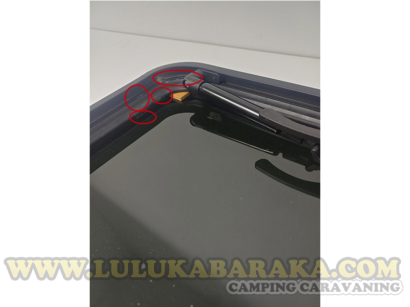 Ventana Cristal Abatible 300x300 (RASTRO)