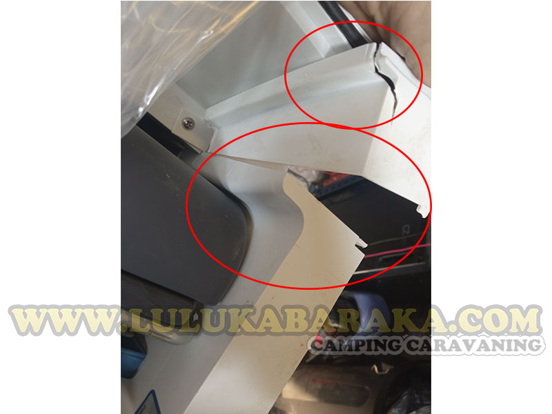 WC Thetford C223 CS (con consola) (RASTRO)